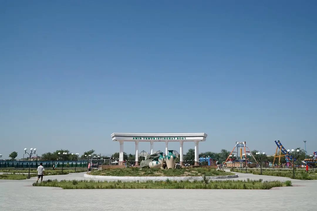 Urganch aeroportidan Xivaga qanday borish mumkin