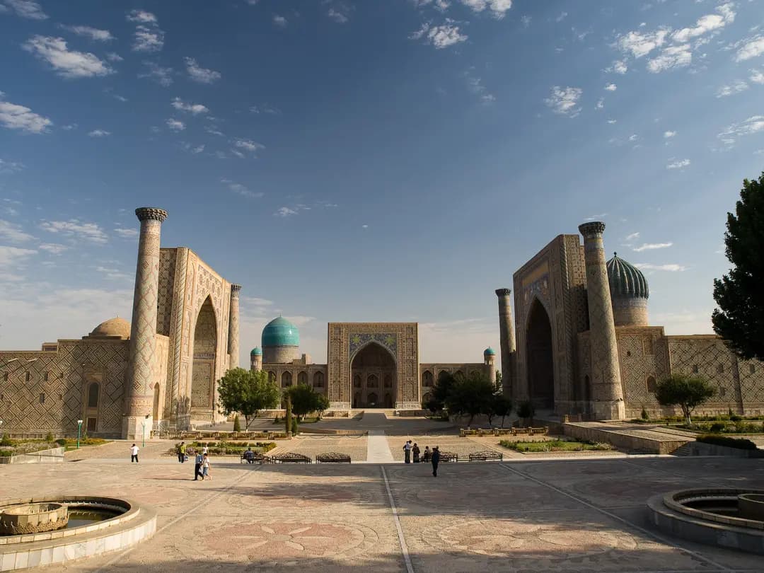 Registondan tashqaridagi Samarqand: shahar bo'yicha qo'llanma