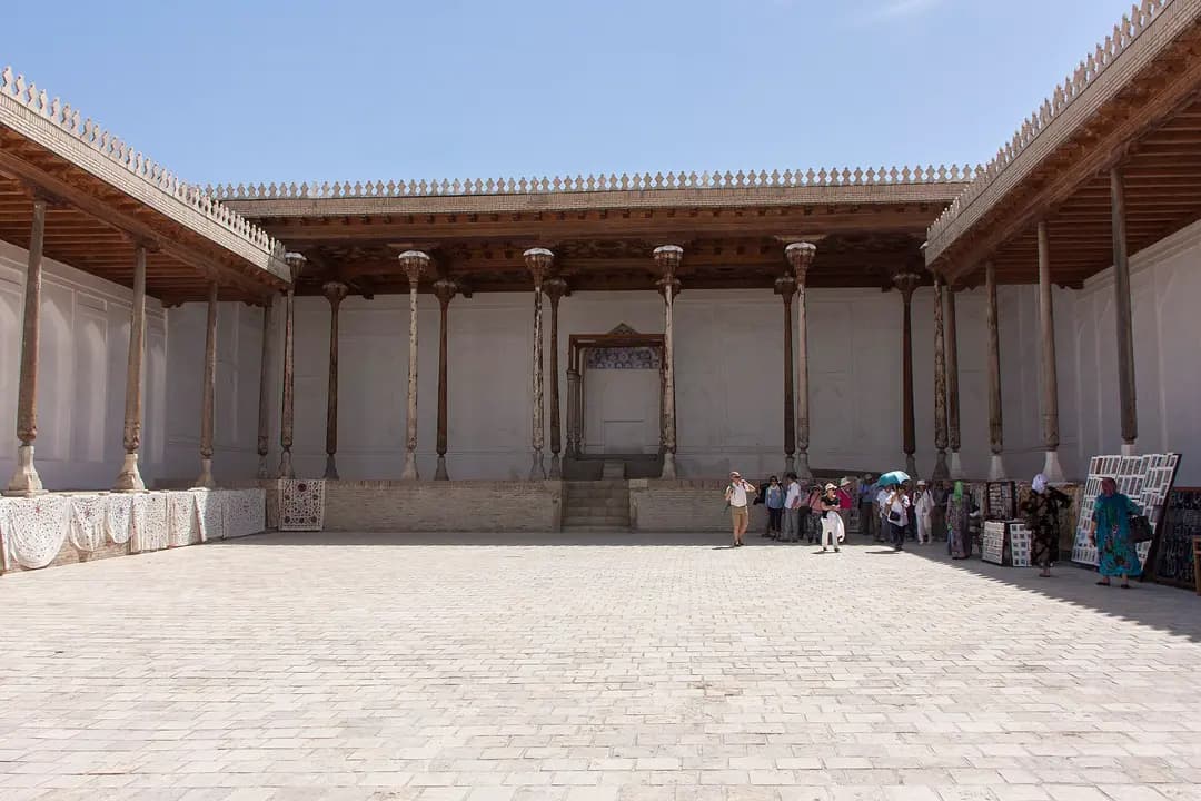 Ark: Buxoro amirlari qal'asi — ichida nimani ko'rish kerak