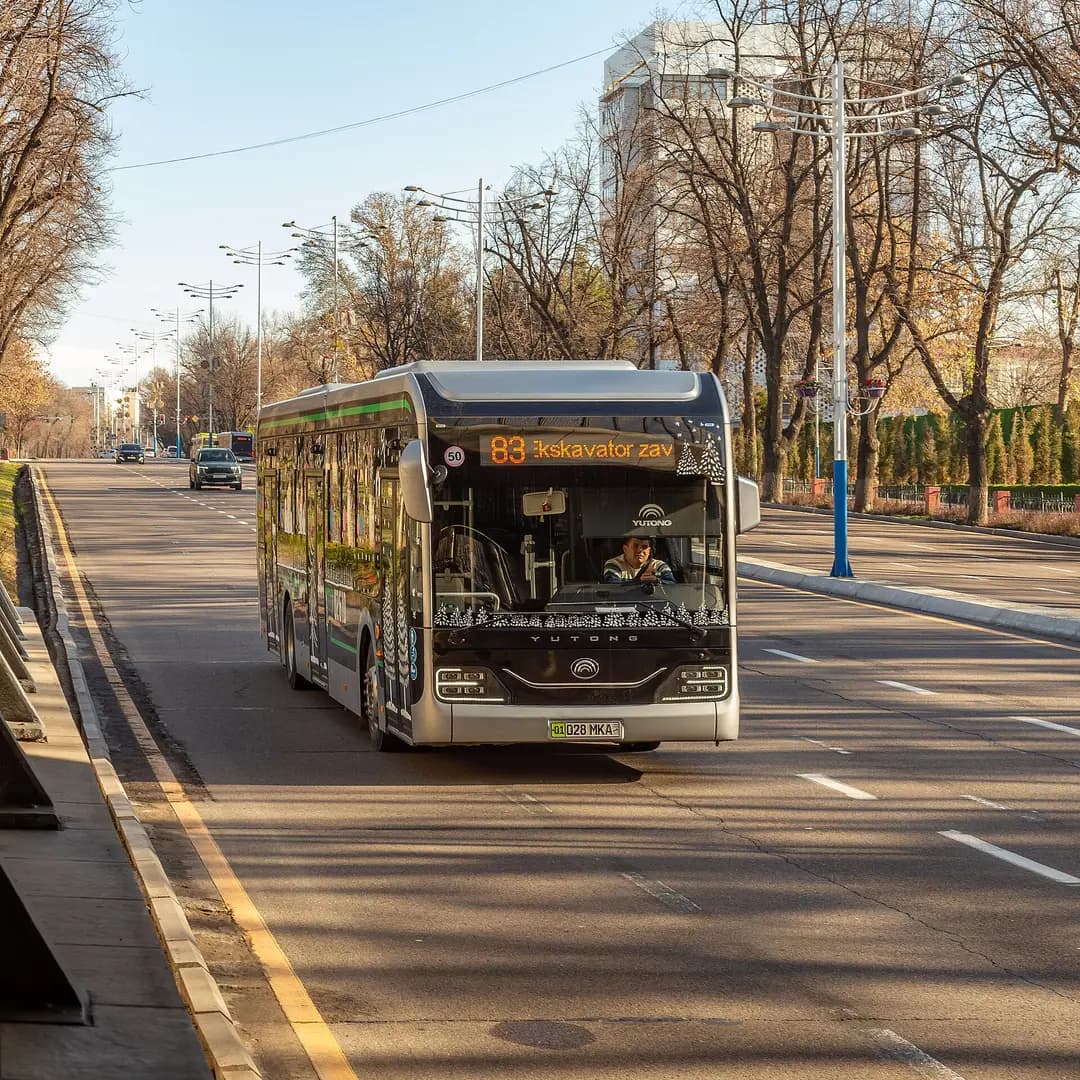 Mustakillik Square and the Memorial Complexes of Tashkent