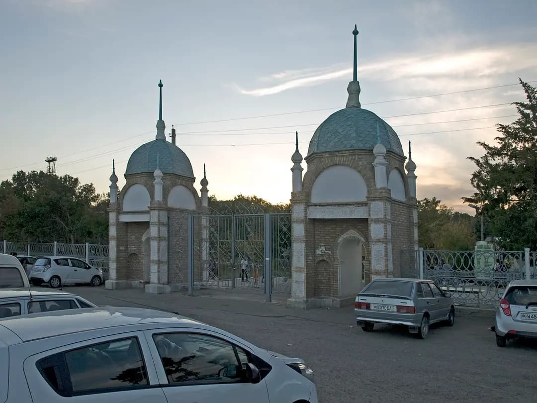 Travelling Around Uzbekistan with Elderly Parents